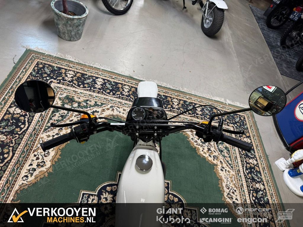 1981 Honda MT-8 Wit NOS KN202