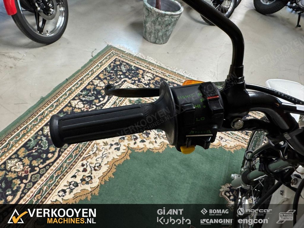 1981 Honda MT-8 Wit NOS KN202