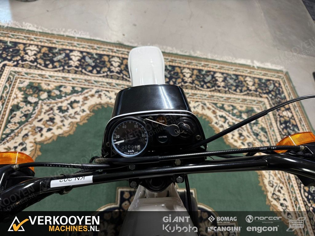 1981 Honda MT-8 Wit NOS KN202