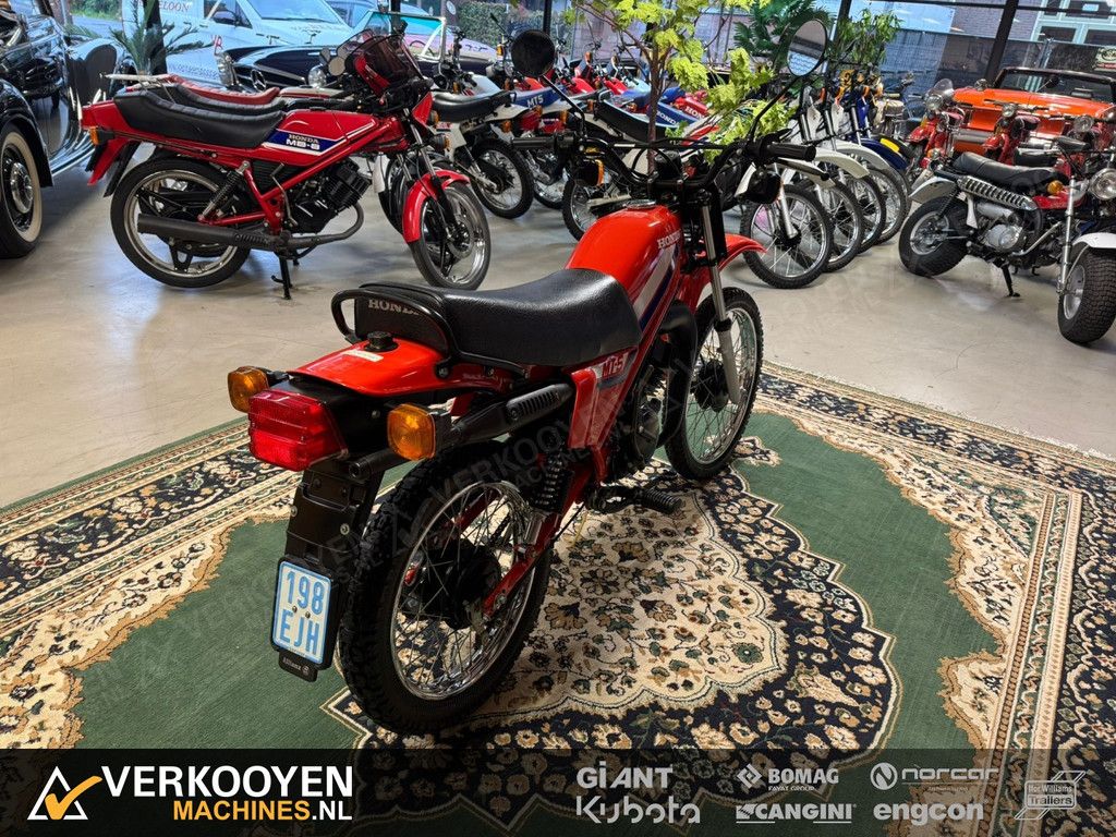 1980 Honda MT-5 Rood KN200