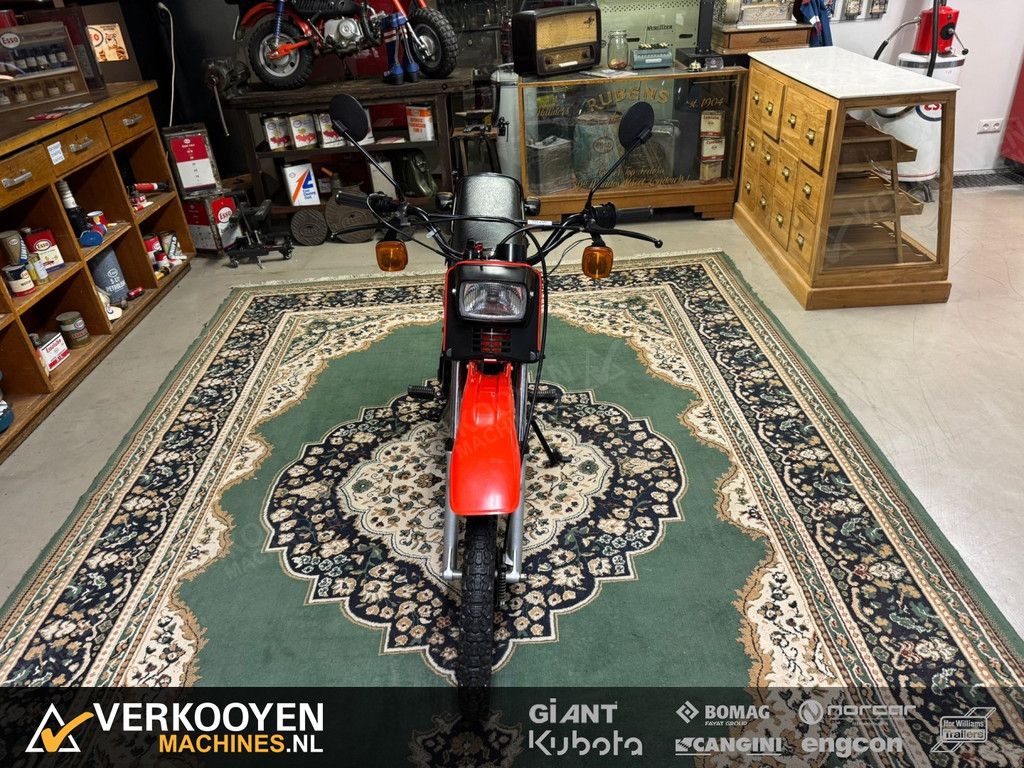 1980 Honda MT-5 Rood KN200