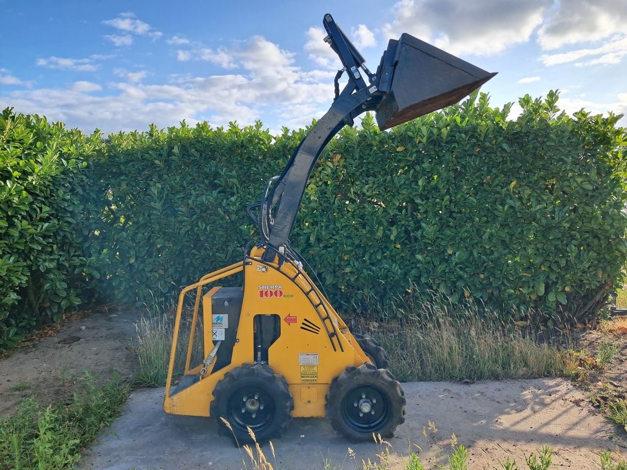 Sherpa 100 ECO ( Bj 2017 ) Skidsrer / Gaunt / Mini shovel