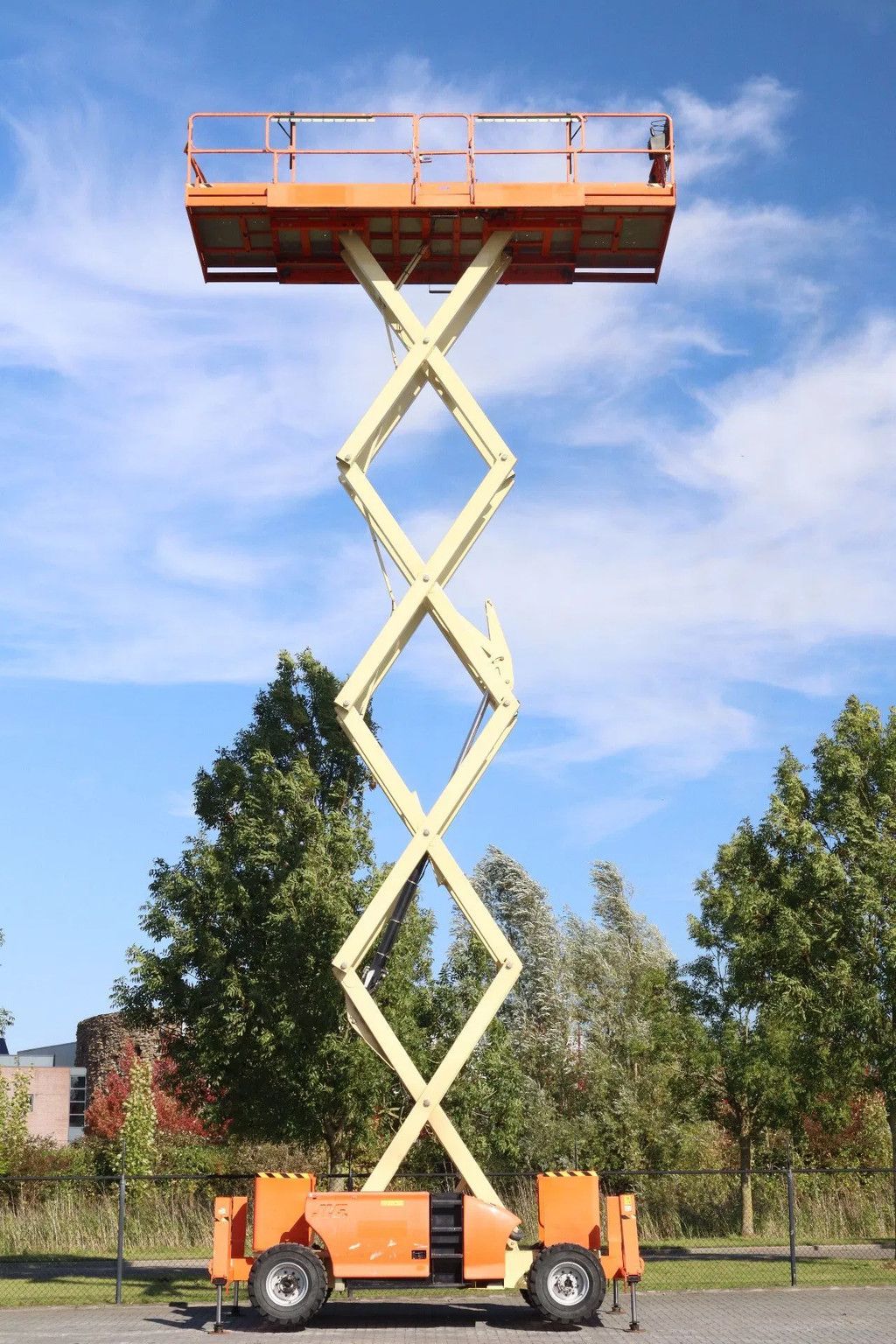 JLG 4394 RT MEGA DECK | 15 METER | 680 KG