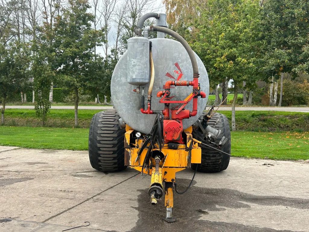 Veenhuis VMB 6800 Liter tank + bemester