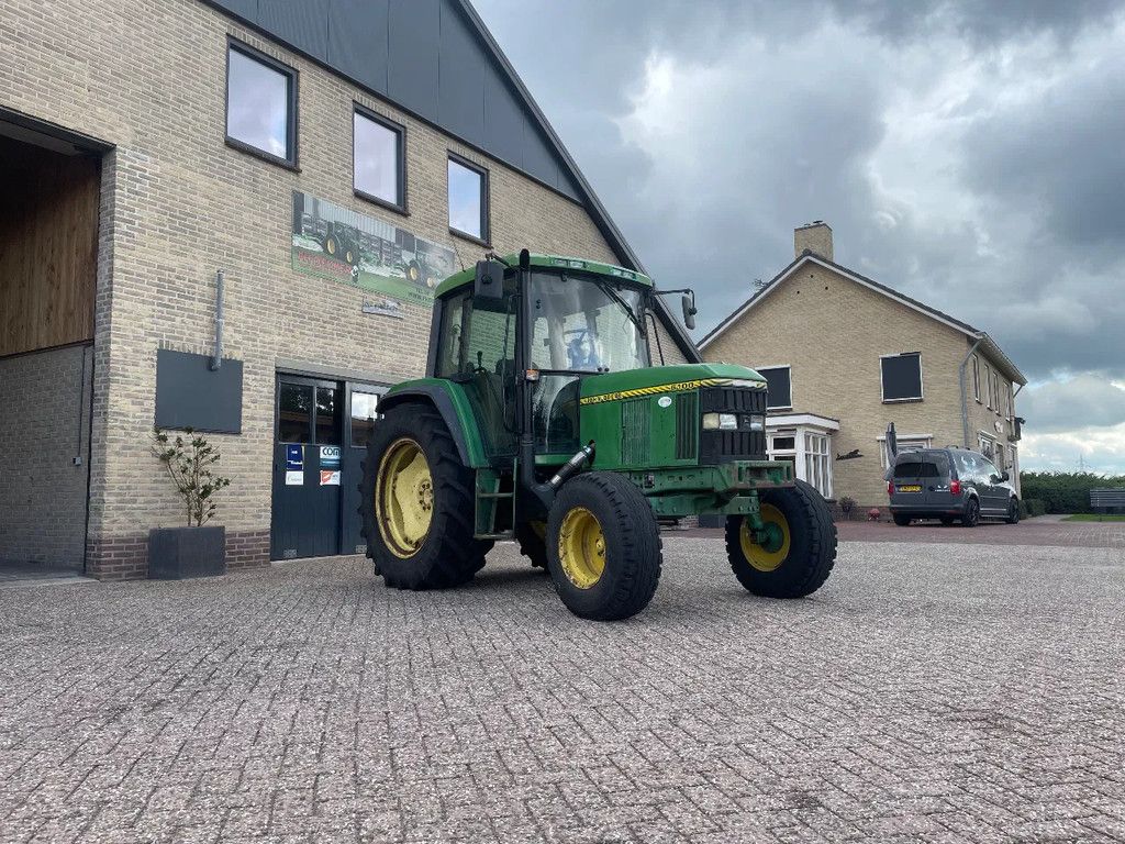 John Deere 6100