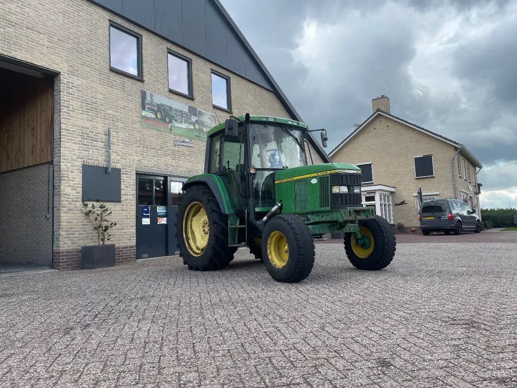 John Deere 6100
