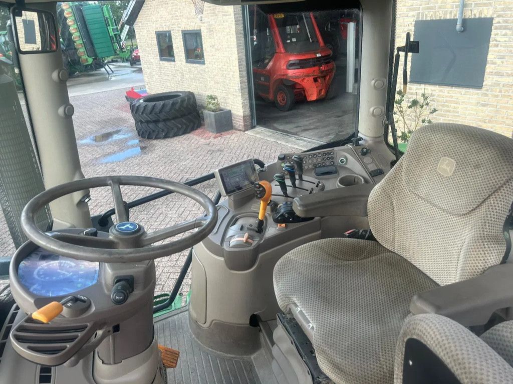 John Deere 6115R