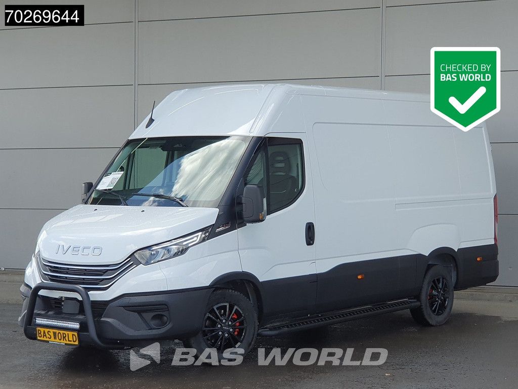 Iveco Daily 35S21 3.0L Automaat Black Edition 2025 model L2H2 Trekhaak Tacho ACC LED CarPlay Velgen Camera 12m3 Klima AHK