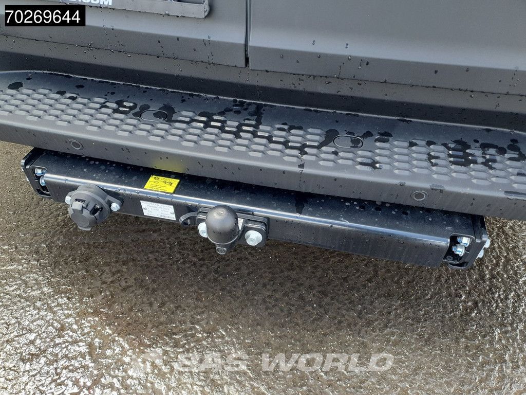 Iveco Daily 35S21 3.0L Automaat Black Edition 2025 model L2H2 Trekhaak Tacho ACC LED CarPlay Velgen Camera 12m3 Klima AHK
