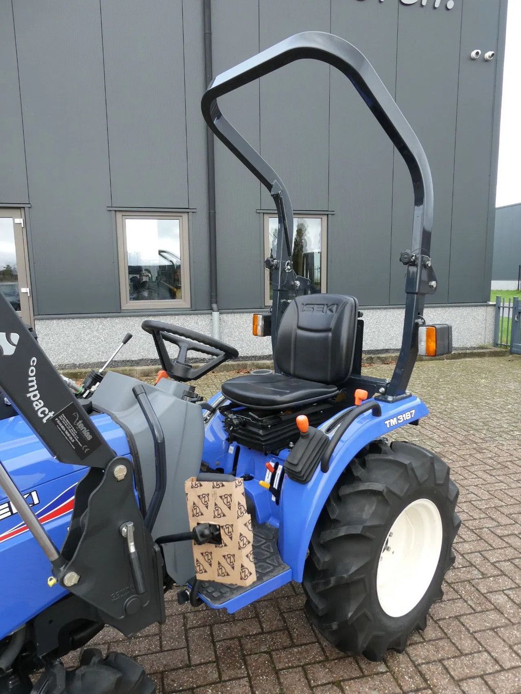 Iseki TM3187 4wd / 0126 Draaiuren / Voorlader