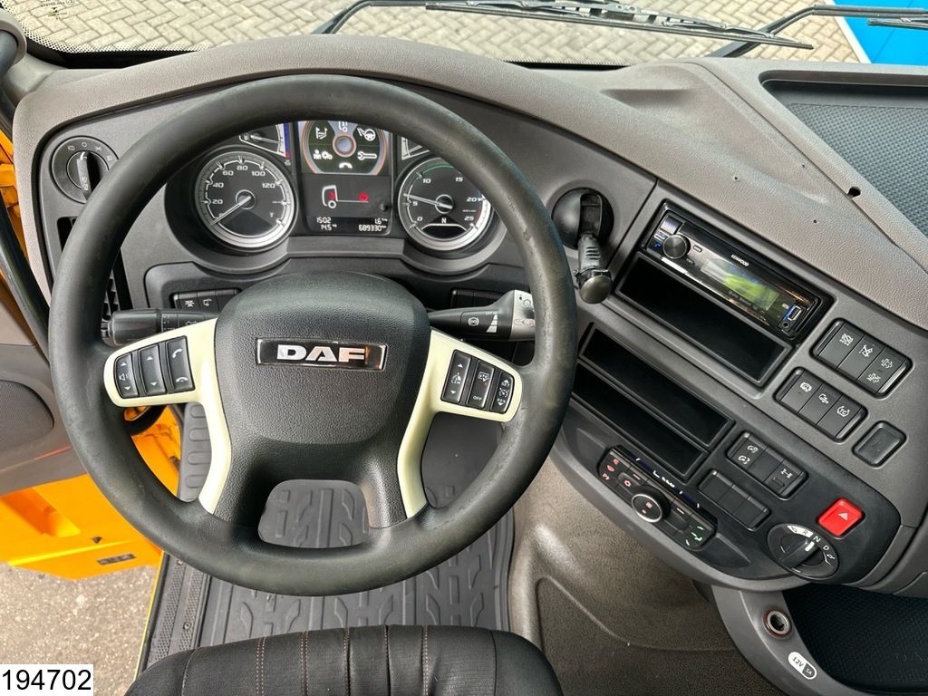 DAF XF 480 EURO 6, 2 Tanken