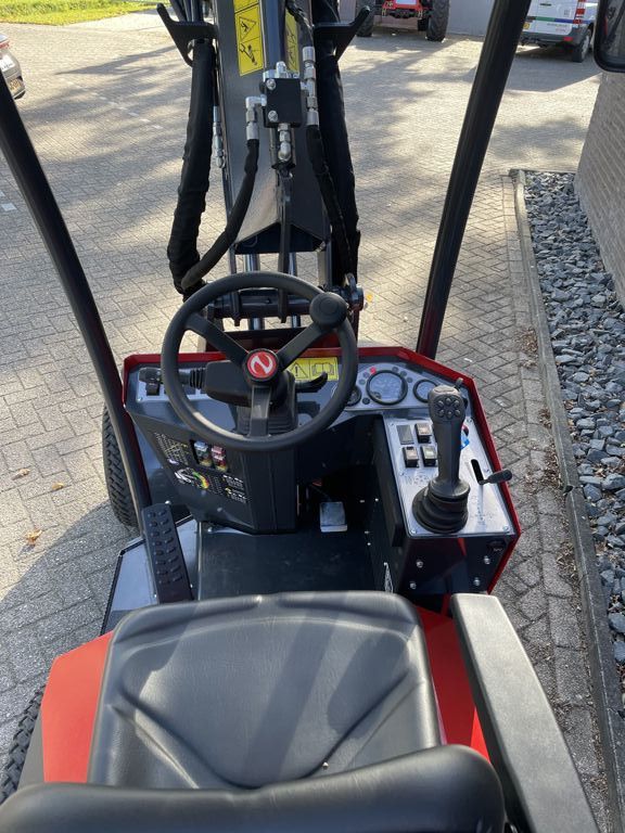 Norcar A6226 Automative Shovel