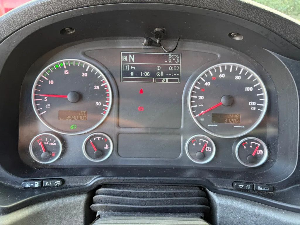 MAN TGS 26.320 Koffer Stuuras AHK 3.000KG LBW 353.980KM! NL Truck APK/TUV 11-03-2026