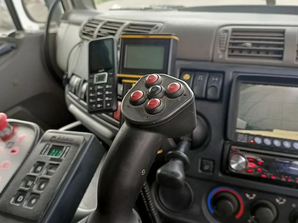 DAF CF 75