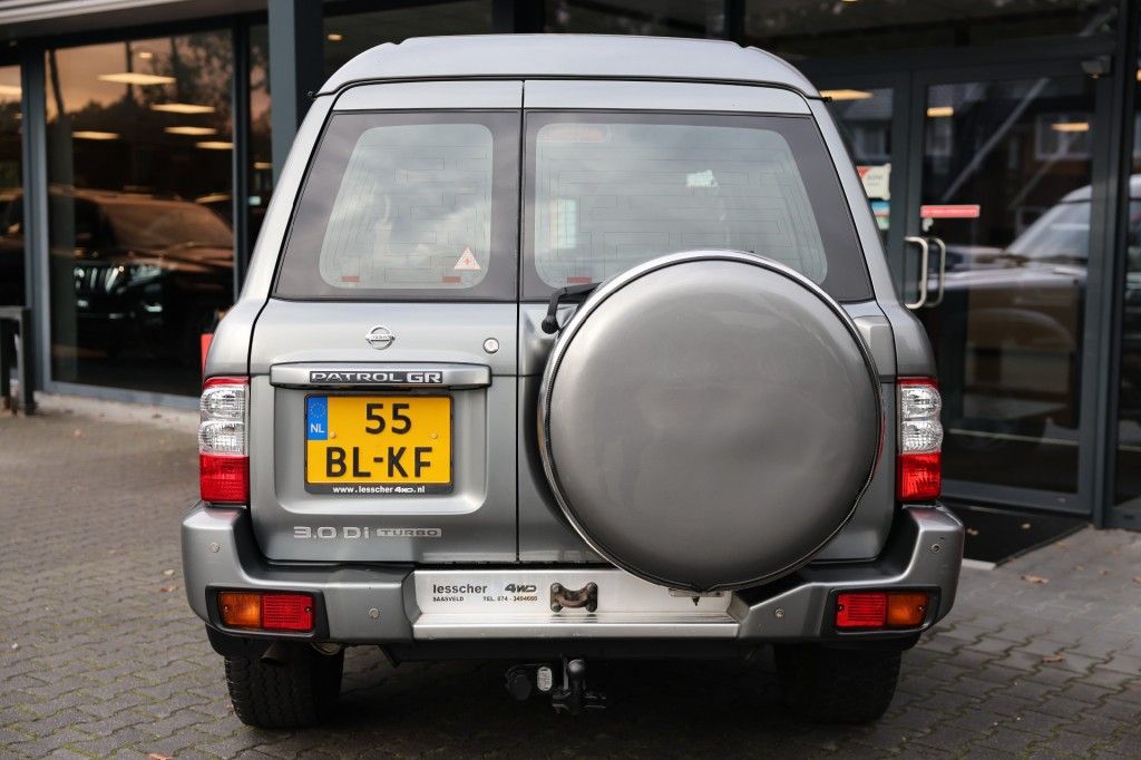 Nissan Patrol 3.0 DI 3DRS LUXERY VAN MARGE
