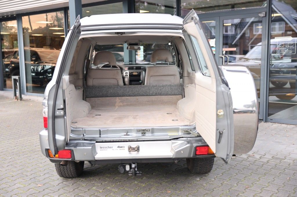 Nissan Patrol 3.0 DI 3DRS LUXERY VAN MARGE