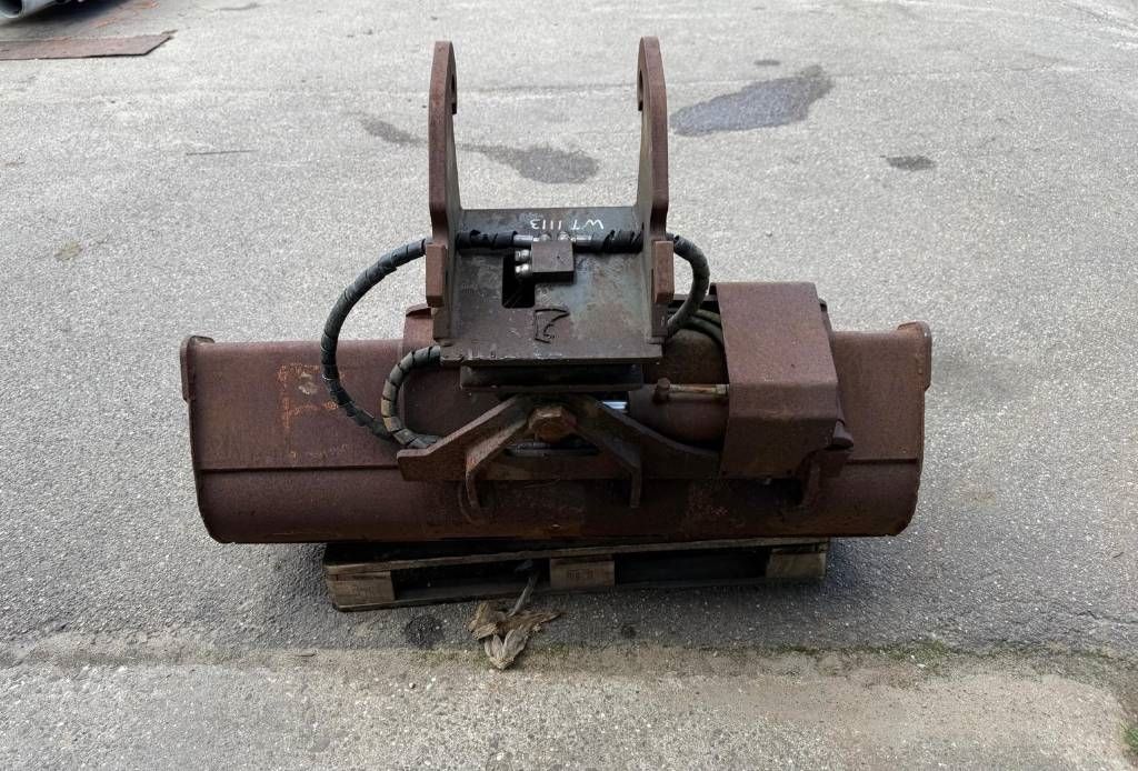 Cangini Benne CW10 tiltbucket / schwenklöffel / kantelbak