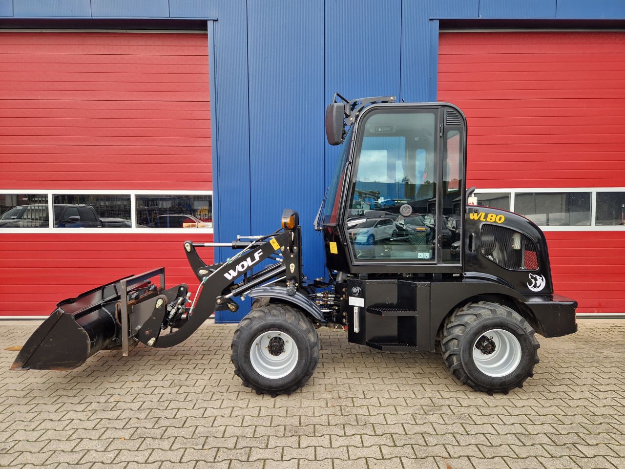 WOLF WL80 SHOVEL BJ2023 SLECHTS 193 UUR MET KENTEKEN