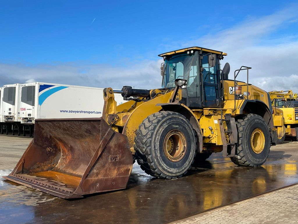 Caterpillar 966