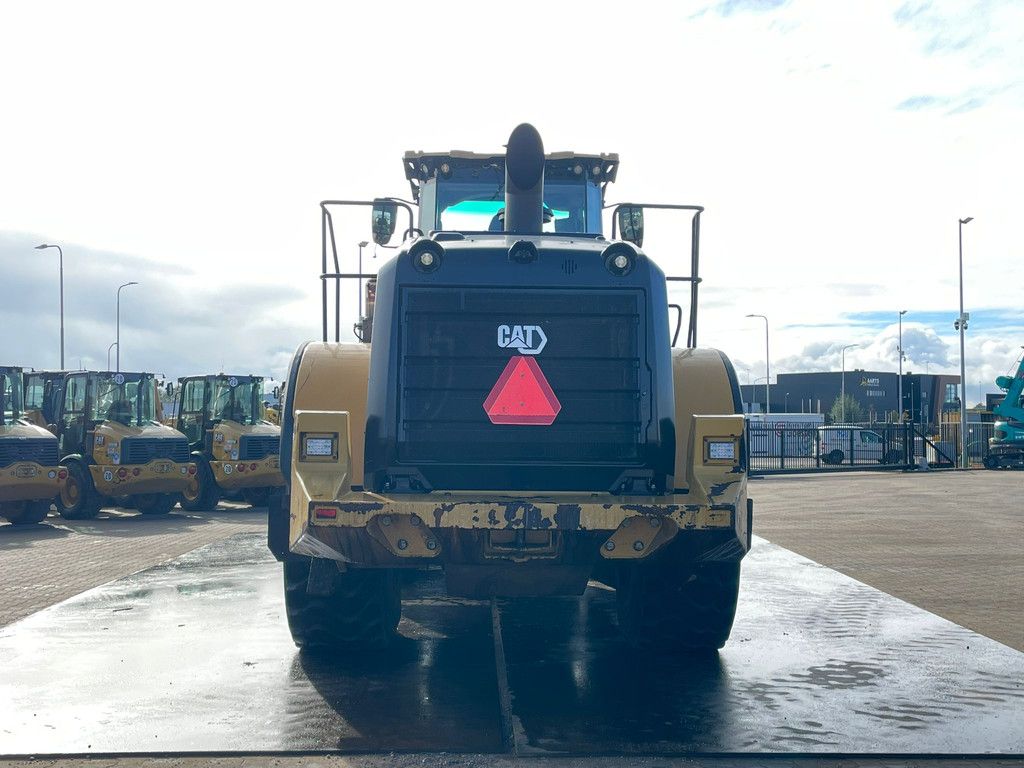 Caterpillar 966