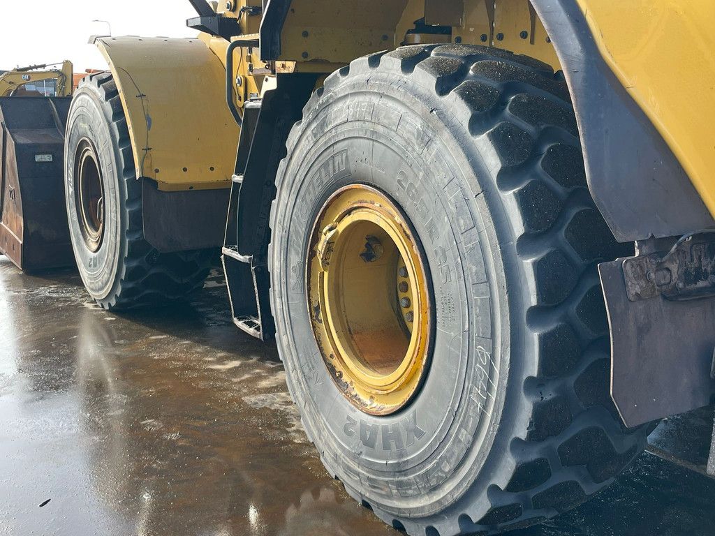 Caterpillar 966