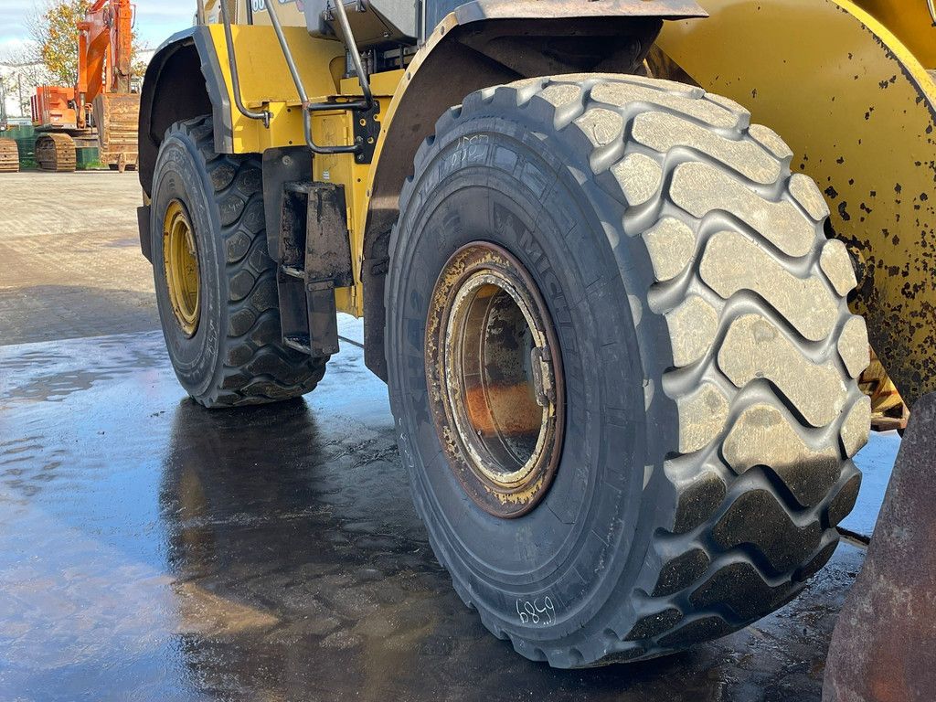 Caterpillar 966