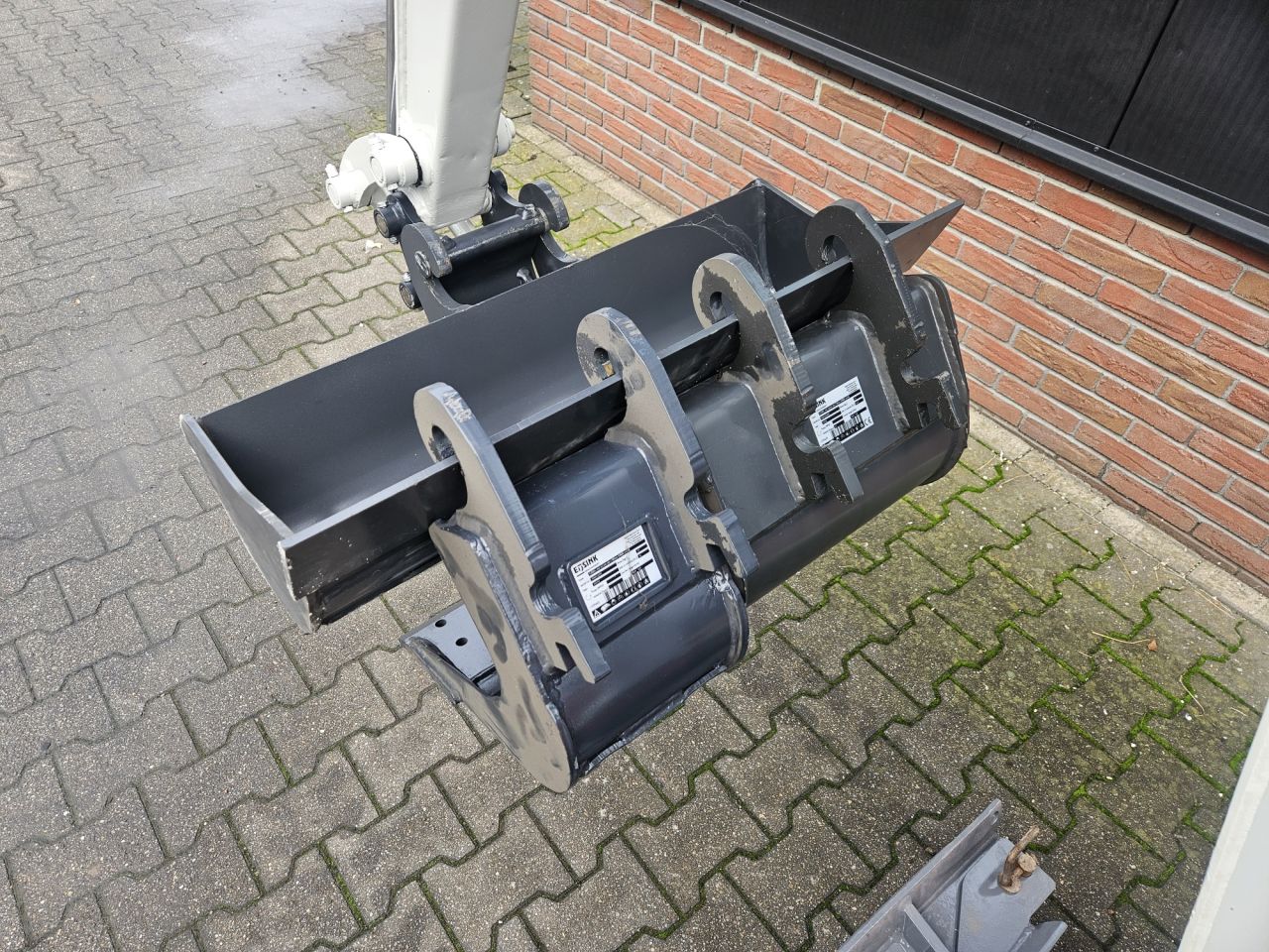 Takeuchi TB210R - 550 uur