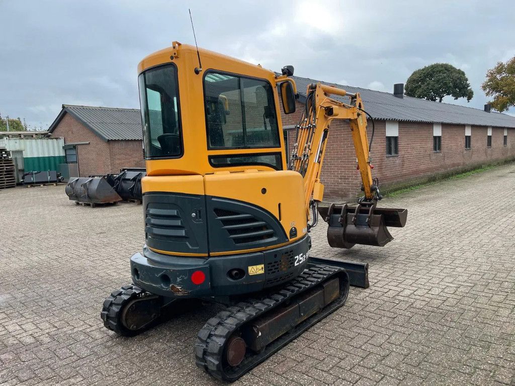 Hyundai Robex 25 - 9 AK Minigraver Graafmachine