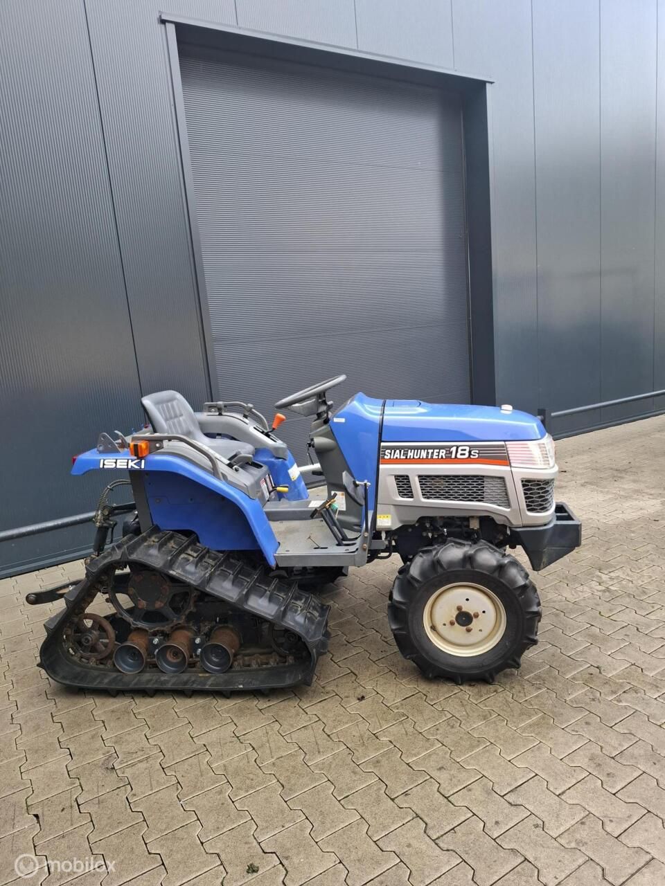 Iseki Hunter 18s minitractor half rups 18 pk uniek!