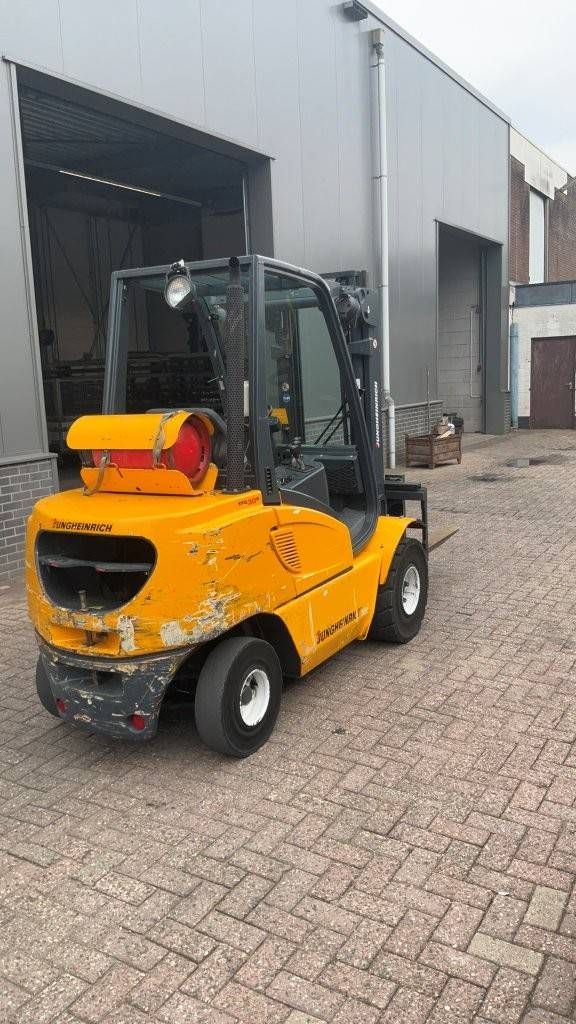 Forklift Jungheinrich TFG30S LPG 3000kg 2011