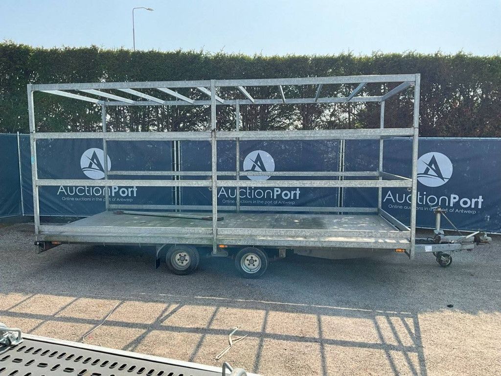 Covered wagon Pijnappel PTA3000 2013