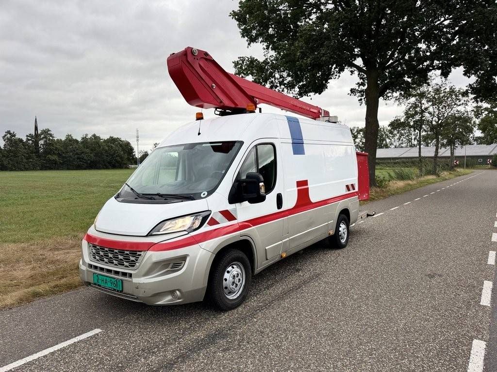 Peugeot Boxer 2.0HDI Diesel 13m 2018 Selbstfahrende Hubarbeitsbühne