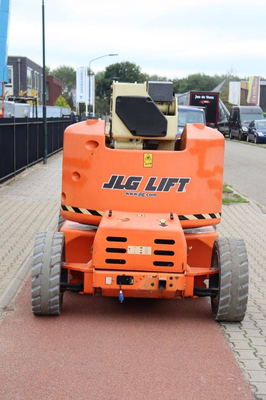 JLG M450AJ Electric+Diesel 15.72m Articulated Boom Lift 2014
