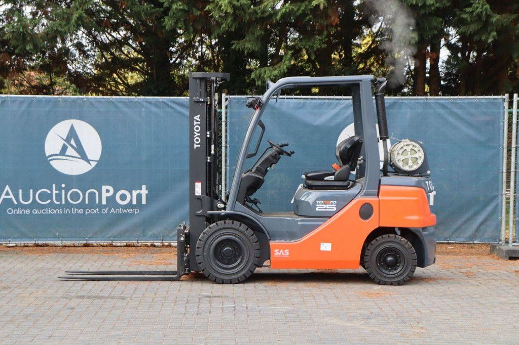 Heftruck Toyota 02-8FGF25 LPG 2000kg 4.7m 2022 Nieuw