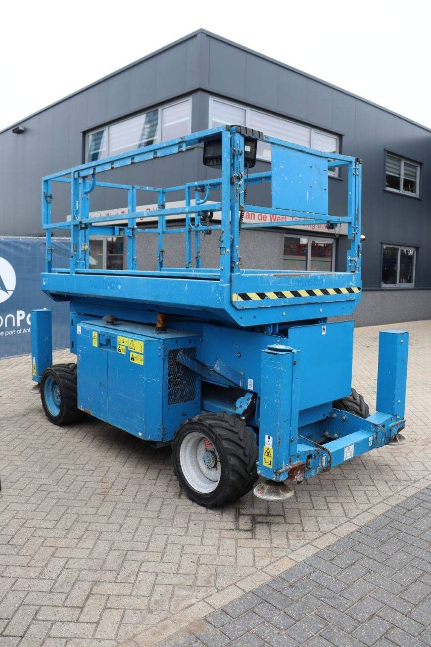 Scissor lift Genie GS2669RT Diesel 10m 2013