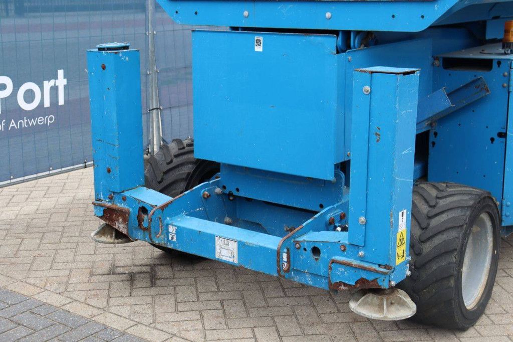 Scissor lift Genie GS2669RT Diesel 10m 2013
