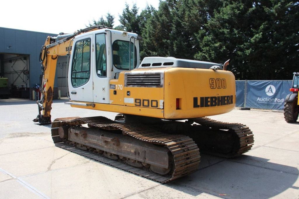 Crawler excavator Liebherr R 900 C Litronic Diesel 2012