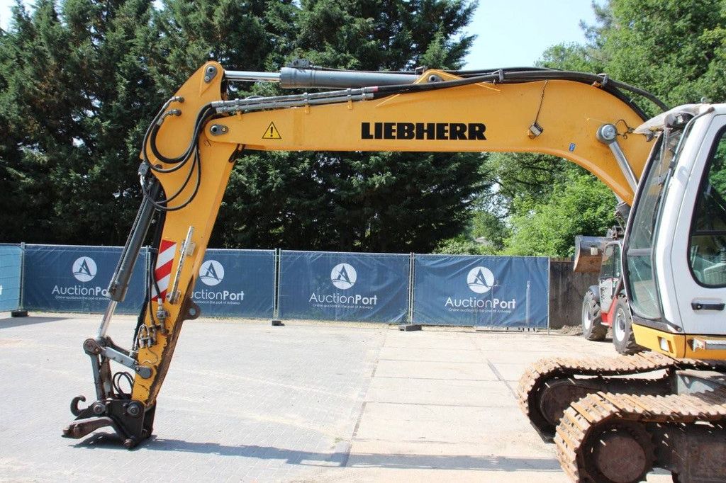 Crawler excavator Liebherr R 900 C Litronic Diesel 2012