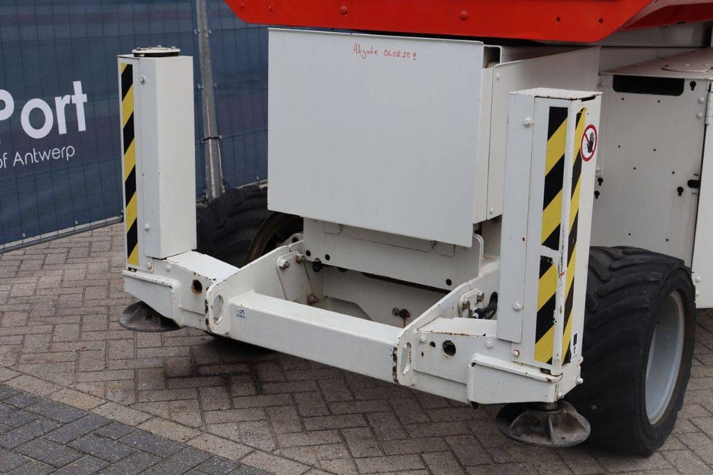 Scissor lift Genie GS3369RT Diesel 12m 2013