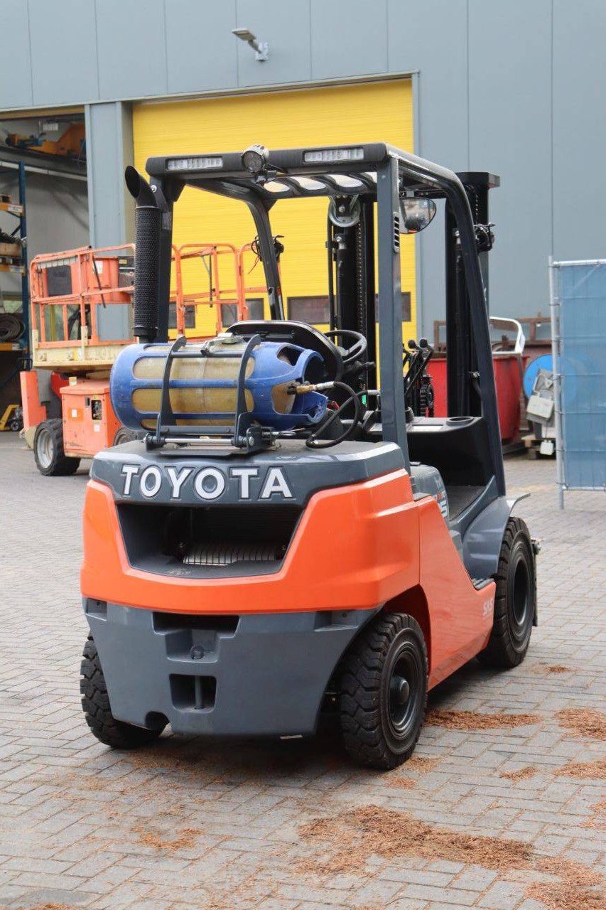 Forklift Toyota 02-8FGF25 LPG 2500kg 4.7m 2022 New