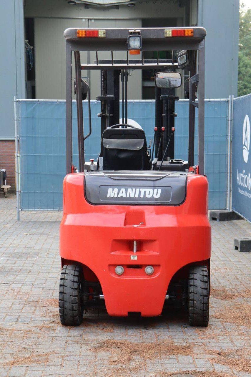 Manitou ME 425 Elektro-Gabelstapler 2500 kg 4,3 m 2019
