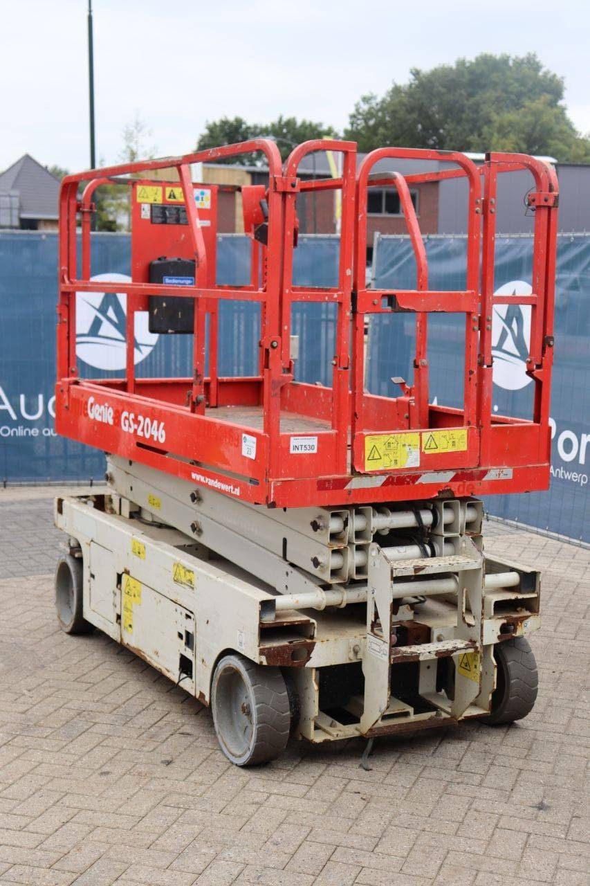 Scissor lift Genie GS-2046 Electric 8m 2012