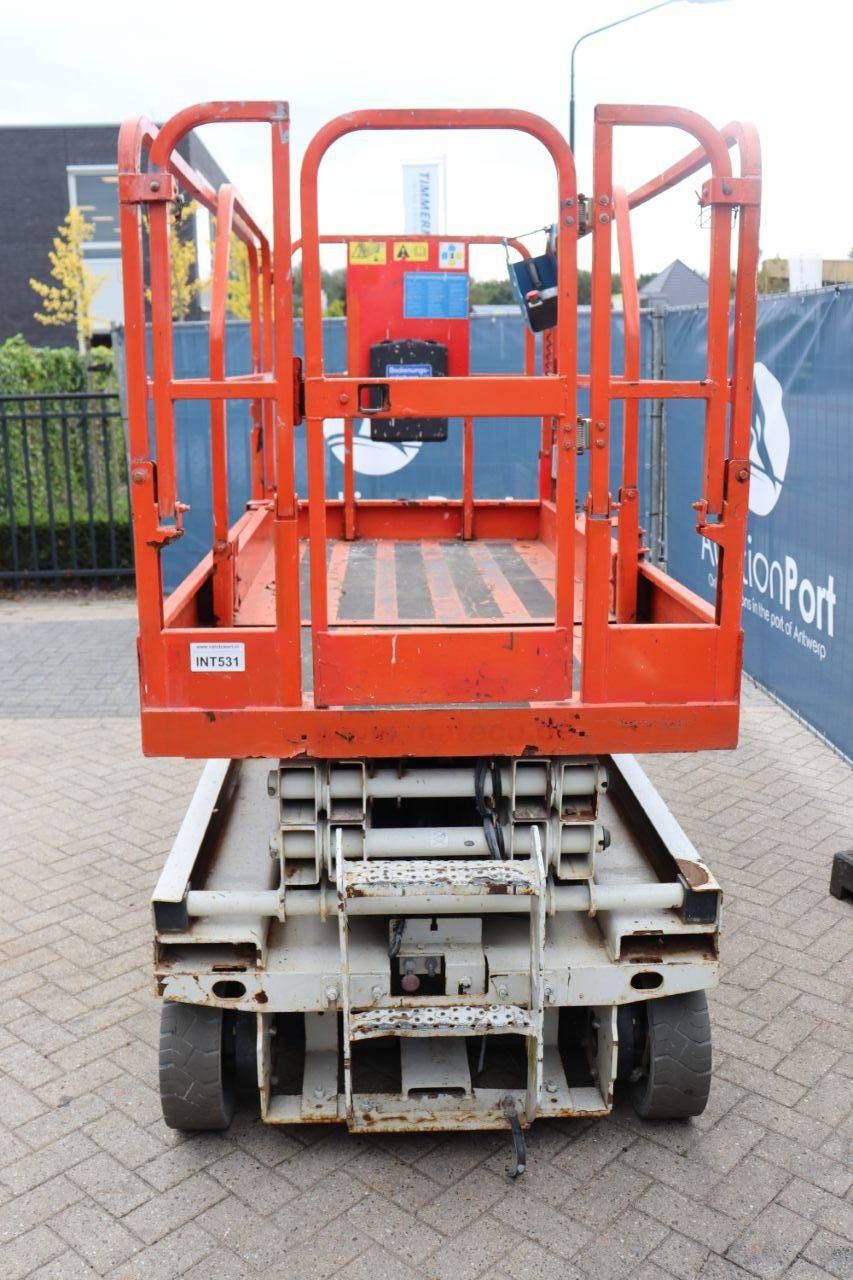 Scissor lift Genie GS2046 Electric 8m 2012