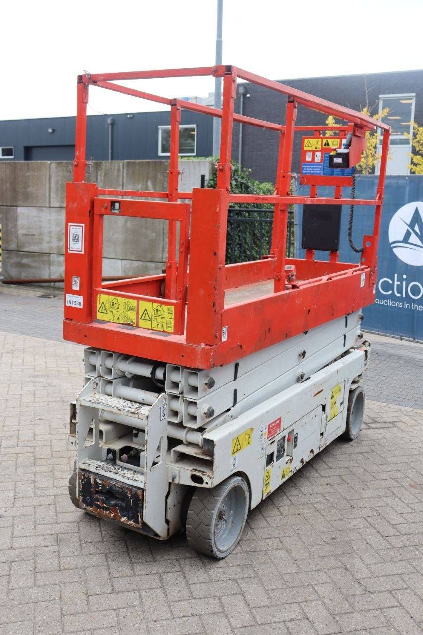 Scissor lift Genie GS-2032 Electric 8m 2013