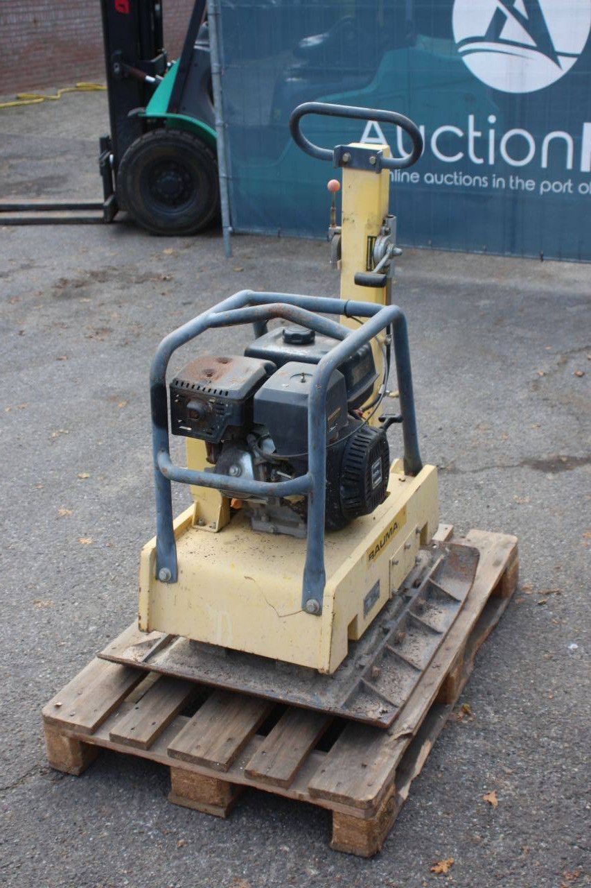 Vibrating plate Baumax RVP 42/57 Petrol 9.3kW