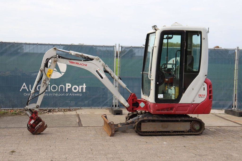Mini excavator Takeuchi TB216 Diesel 11.5kW 2014