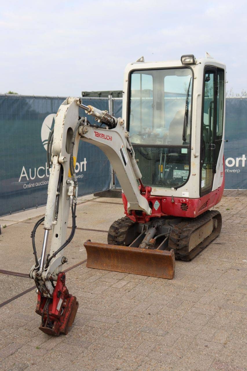 Mini excavator Takeuchi TB216 Diesel 11.5kW 2014