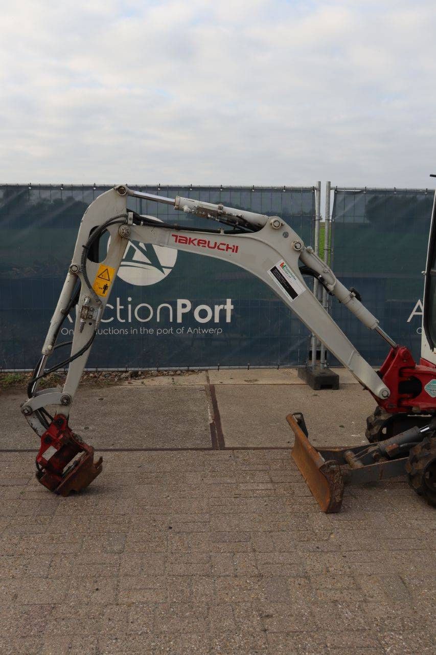 Mini excavator Takeuchi TB216 Diesel 11.5kW 2014