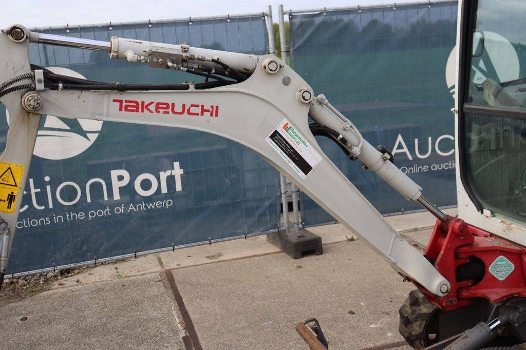 Mini excavator Takeuchi TB216 Diesel 11.5kW 2014