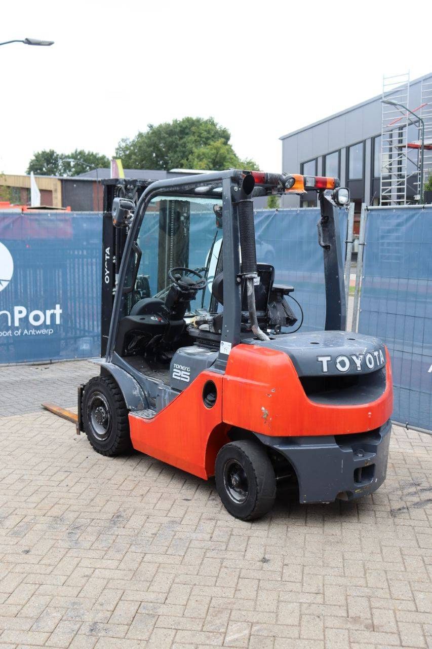 Forklift Toyota 06-8FD25F Diesel 2500kg 5m 2020
